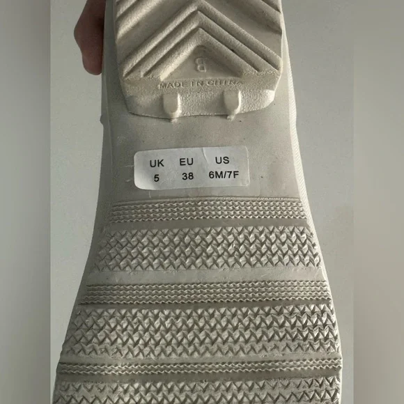 HUNTER IVORY CORWIN Insulated Lace Up Zip Up Waterproof Size 7 Boots - Picture 9 of 10